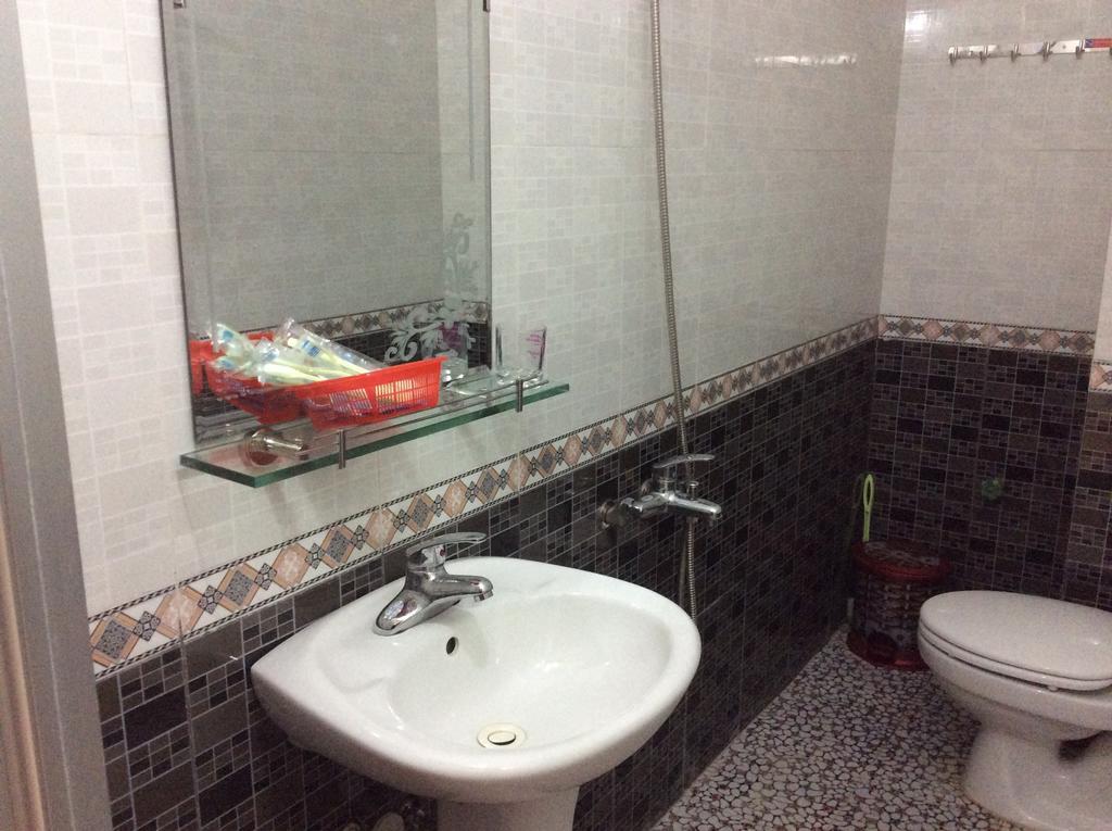 Van Anh Hotel Thach Loi Экстерьер фото